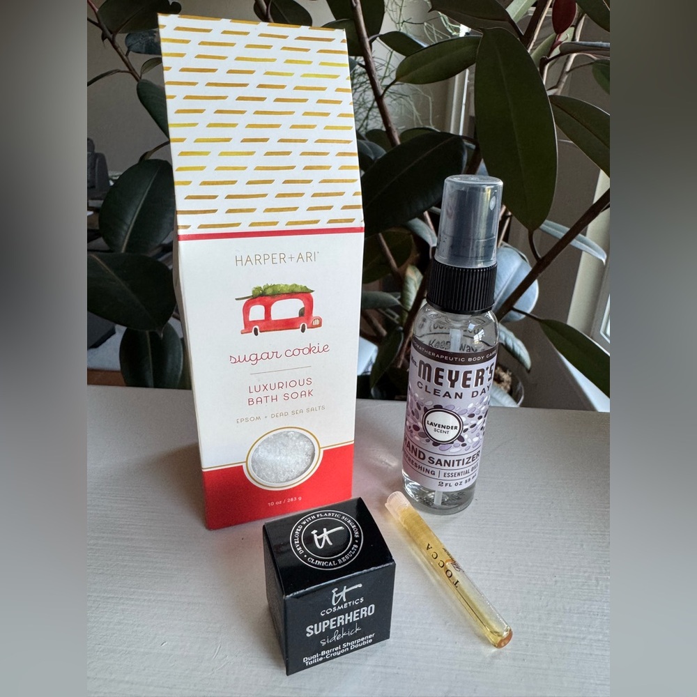 Bundle Harper + Ari Soak, Mrs Meyer’s Sanitizer Spray, Tocca Florence, Sharpener